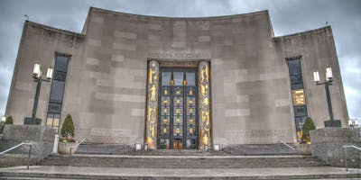 large-public-libraries-give-young-adults-across-us.-access-to-banned-books