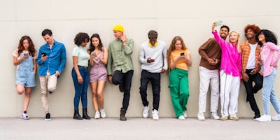 i’ve-taught-gen-z-for-almost-a-decade.-i’m-split-on-the-so-called-gen-z-‘split’