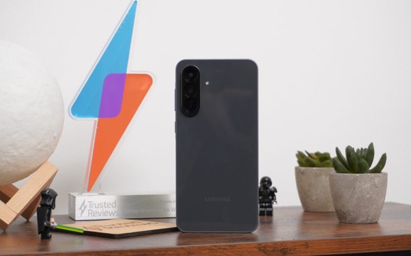 i-love-flagship-phones,-but-there’s-no-denying-the-galaxy-a56-is-a-smarter-buy-for-most