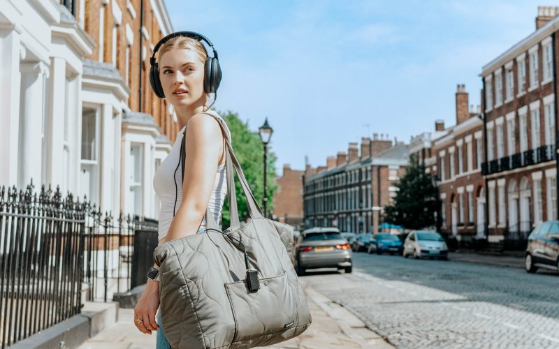 ifi’s-go-blu-air-dac-makes-audio-better-as-you-move