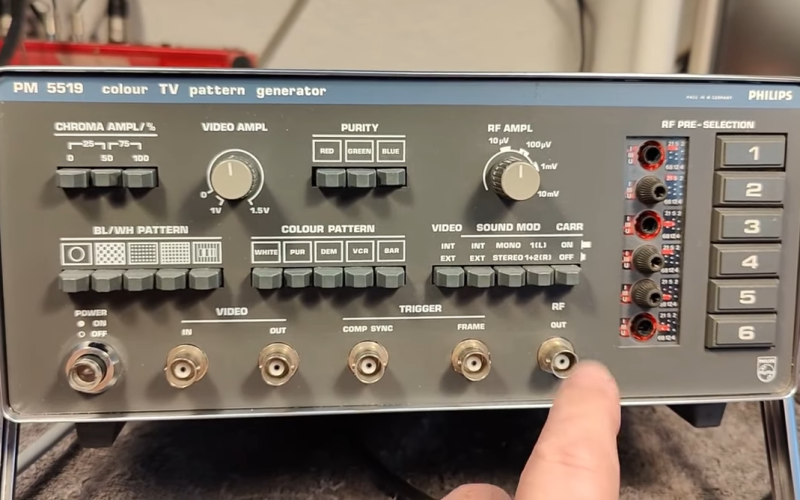 checking-out-a-tv-pattern-generator-from-1981