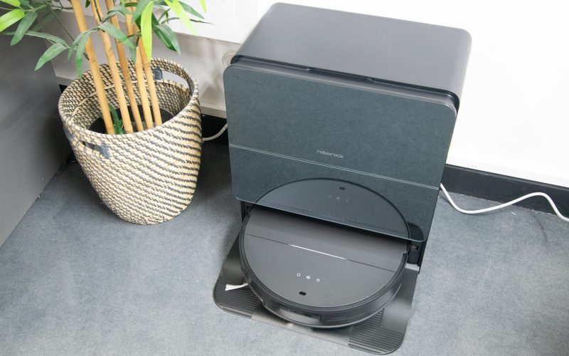 save-33%-on-one-of-the-best-robot-vacuums-we’ve-ever-reviewed