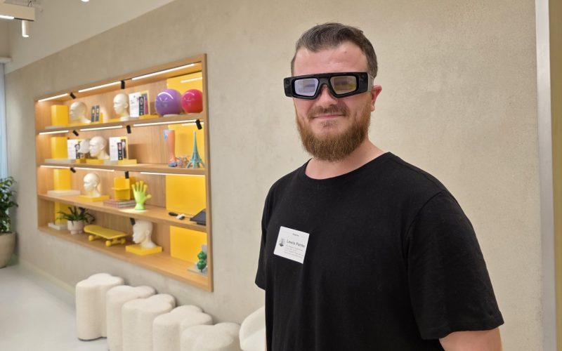 snapchat’s-ar-glasses-software-is-light-years-ahead-of-the-competition