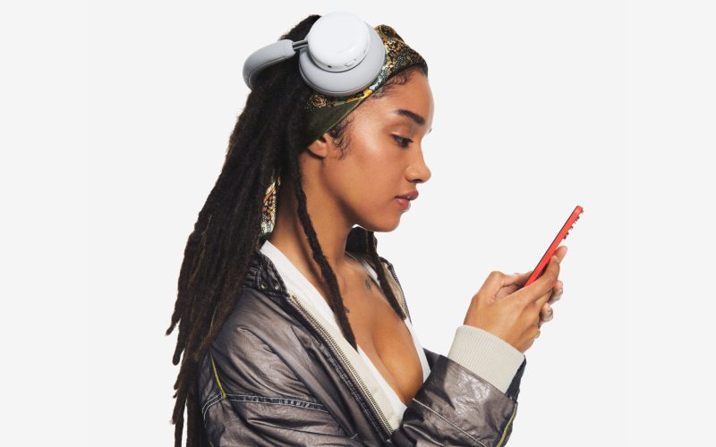 cmf-headphone-pro-are-modular,-affordable-cans-with-a-fun-look
