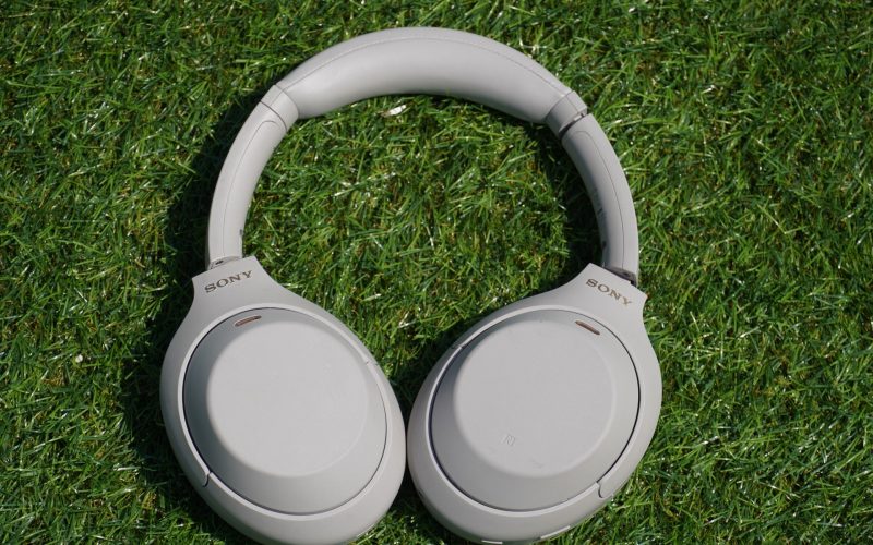these-discounted-sony-headphones-are-the-ones-that-every-student-should-buy