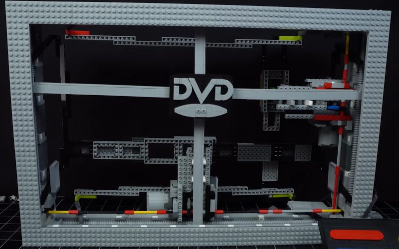 building-the-dvd-logo-screensaver-with-lego