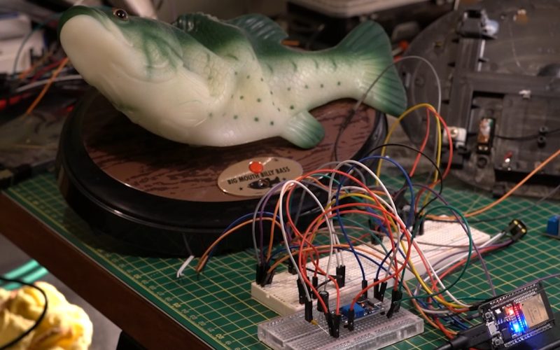 billy-bass-gets-new-job-as-a-voice-assistant