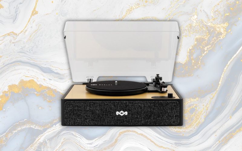 house-of-marley’s-new-turntables-come-with-built-in-speakers
