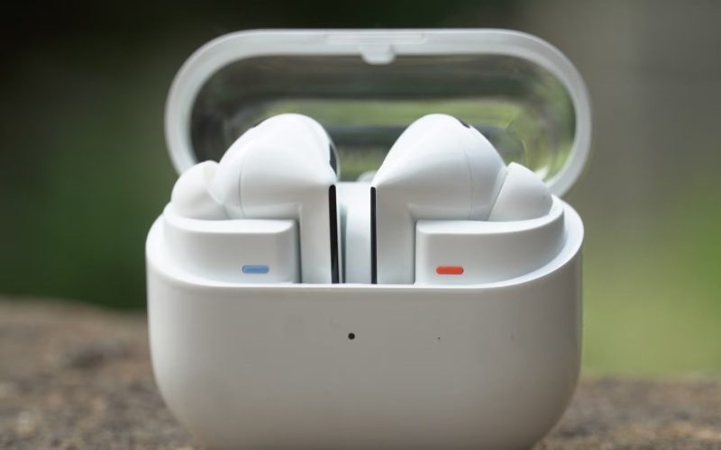 this-galaxy-buds-3-pro-deal-outshines-any-airpods-pro-offer-we’ve-seen