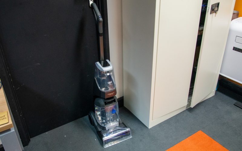 vax-onepwr-compact-cordless-carpet-cleaner-review