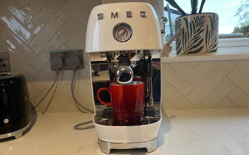 smeg-espresso-&-cold-brew-coffee-machine-(ecf03) review