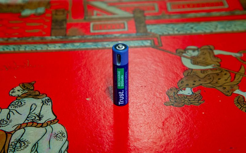 trust-usb-c-rechargeable-aaa-review