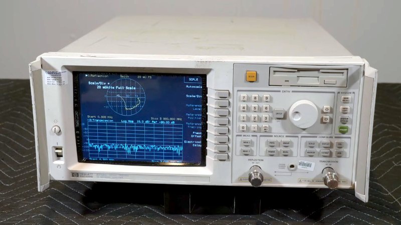 a-1990s-vna-gets-an-lcd