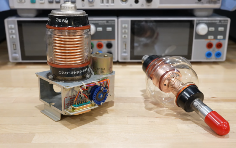 taking-a-look-at-variable-vacuum-capacitors